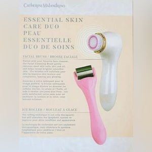 🛁Brand New Catherine Malandrino Essential Duo/facial brush & roller B28